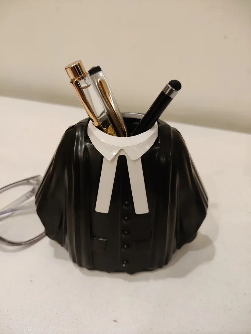 ⚖️ Lawyer Coat Pen Stand – Custom Name Engraving ⚖️ - Image 4